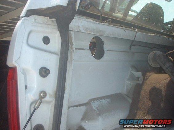 tank14.jpg Had to go through 2 layers.