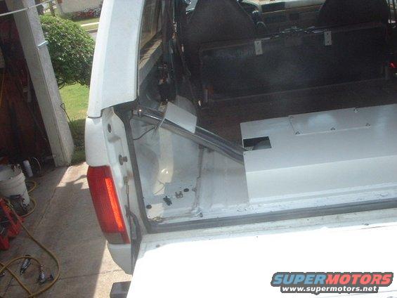 tank22.jpg Bolted the fuel pump cover on. slid on the cover for the fuel hose and its done.