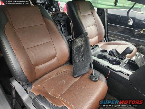 donor.jpg This '15 Explorer Limited was T-boned in the RHR door, so most of its interior was intact. A previous customer removed the rear seats & butchered that carpet, but the front seats and shifter console were in very good condition.