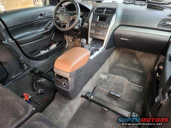 20250303_170343.jpg The console now has enough wiring connected for the front seats to be installed. A [url=https://3dub200.com/collections/ford-explorer/products/11-19-ford-explorer-police-interceptor-utility-center-console-rear-temperature-control-delete-panel]custom filler plate for the rear HVAC control[/url] is on the way.
