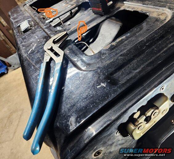 latch-rods-adj-bend92-e.jpg Latch Operating Rod Adjustment
IF THE IMAGE IS TOO SMALL, click it.

To take up the slack so that the latches open as soon as the handle is barely lifted, simply bend the rods. The slack is NOT due to the rods stretching (which can't happen), but because of wear inside the latches.