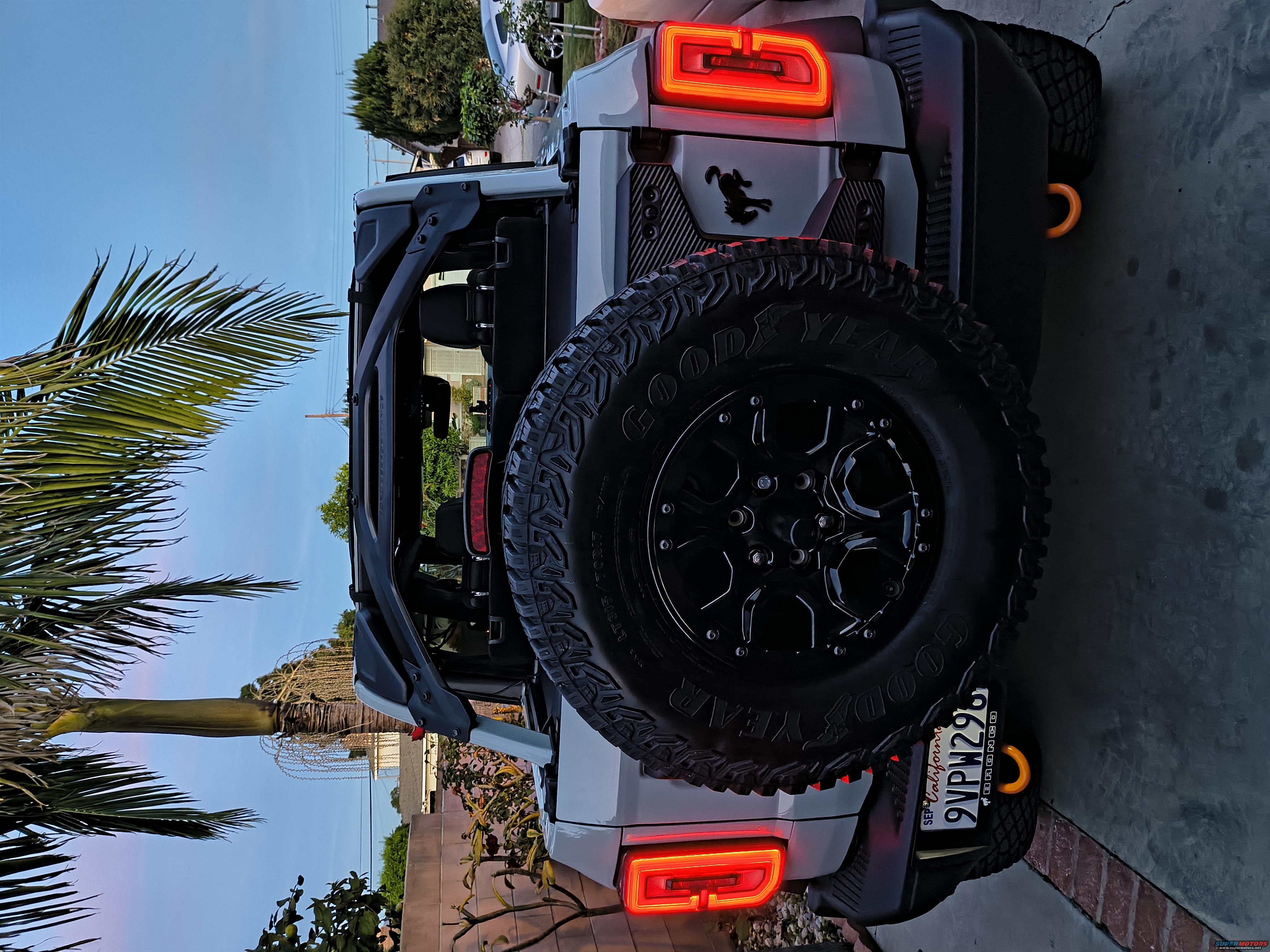 2023 Ford Bronco photo