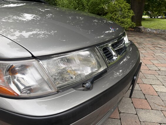 2001 Ford Crown Victoria photo