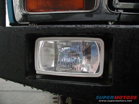 The 868's with Piaa Xtreme White bulbs.