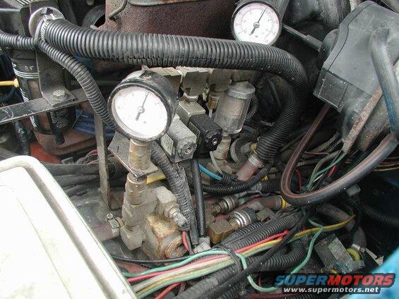 Underhood gauge's: left for OBA, right for ARB's.
