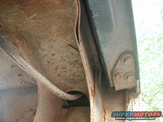 Close up of the right rear fender.