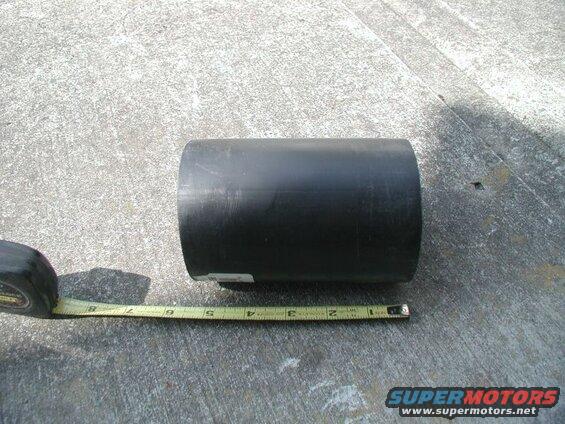 About 5.5" of pipe.