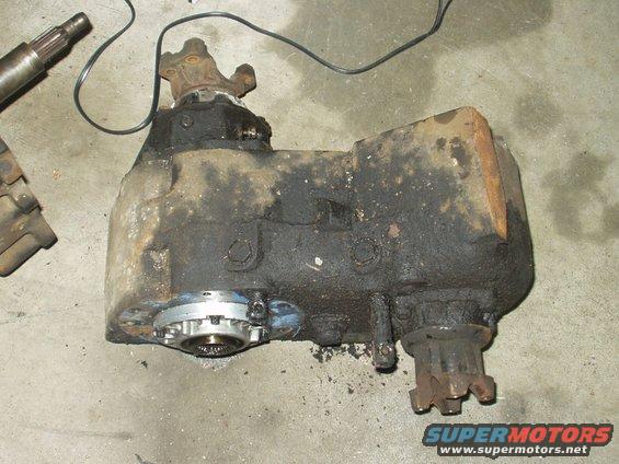 NP 205 married good cond. gear oil was clean when drained, alittle greasy, has 1330 strap yoke rear and 1310 C.V. front