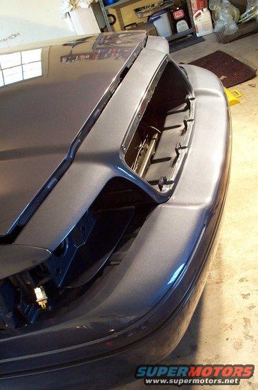 frt-fascia.jpg Time for the clay bar, swirl remover, glaze/protectant, and Zaino. Note: These first three pics were taken BEFORE I have applied the Zaino. 