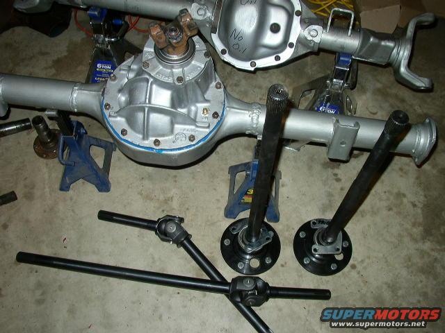 Rear axle assemblies and driveshafts on jack stands