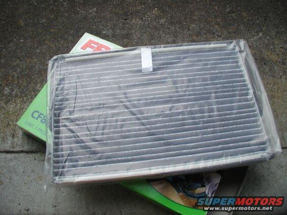 Been almost three years (currently @ 300,009 km), so time to change the cabin filter.