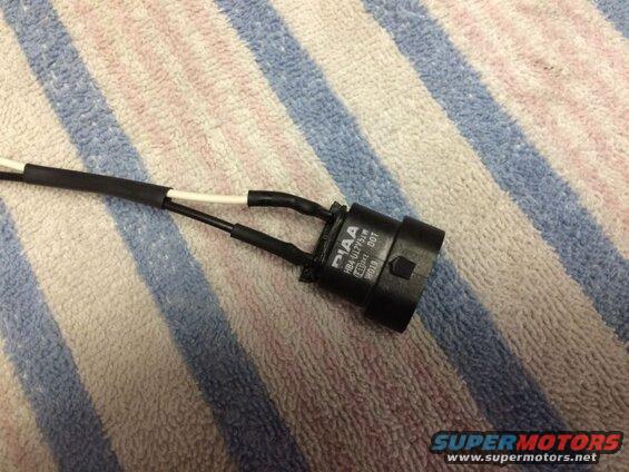 Wires soldered and shrinked to the 9006 plug.