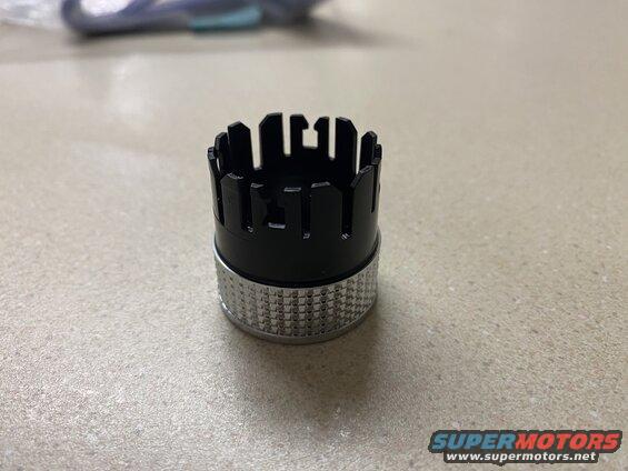 This is what the knob looks like.