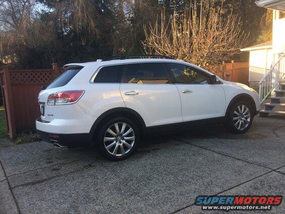 White 2009 Mazda CX-9 rear passenger side view