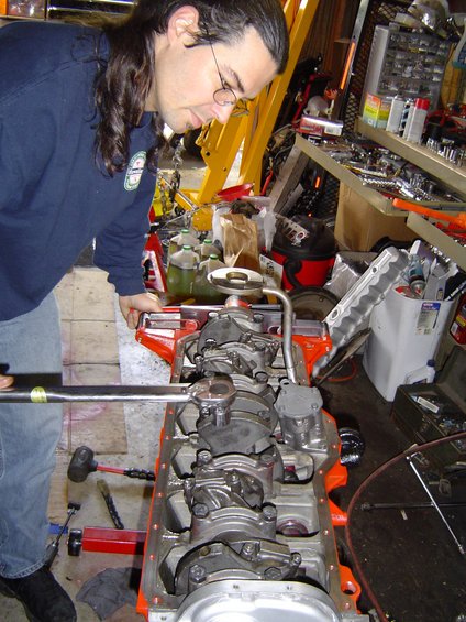 engine-reassembly-088.jpg Last check of the torque