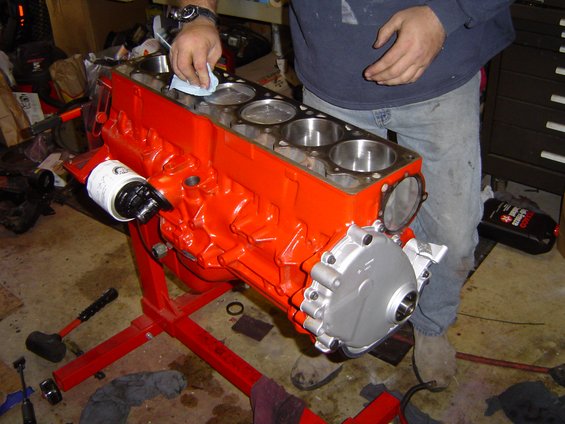 engine-reassembly-106.jpg Last wipedown
