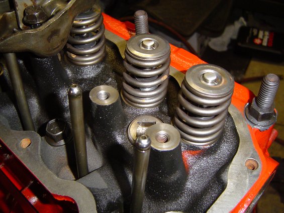 engine-reassembly-112.jpg Ill show how the rockers go together