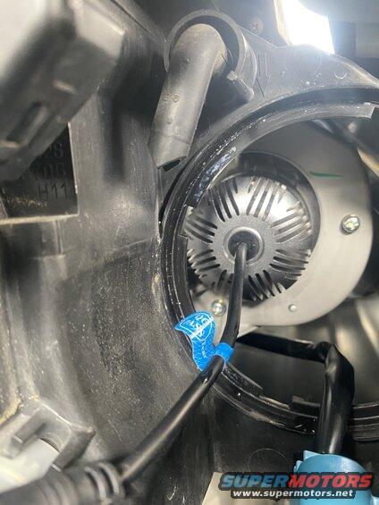 One bulb was missing the set-screw for the base, so I only got the drivers side installed.