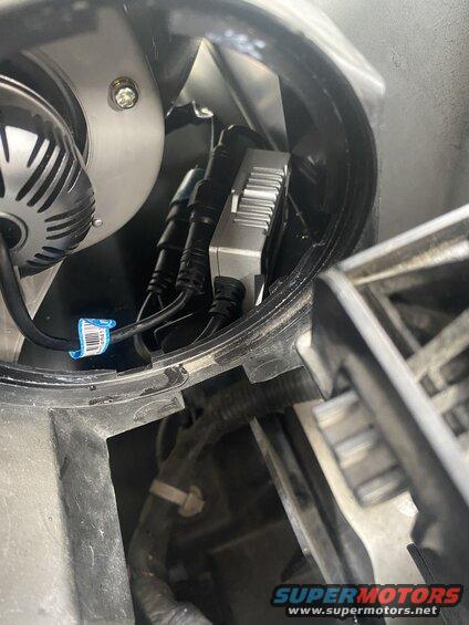 One bulb was missing the set-screw for the base, so I only got the drivers side installed.