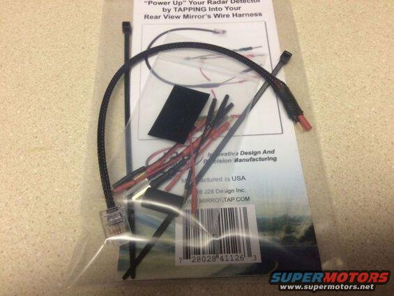 Radar detector wire harness kit for tapping into a rear view mirror wire harness.