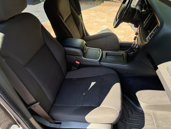 2001 Ford Crown Victoria photo