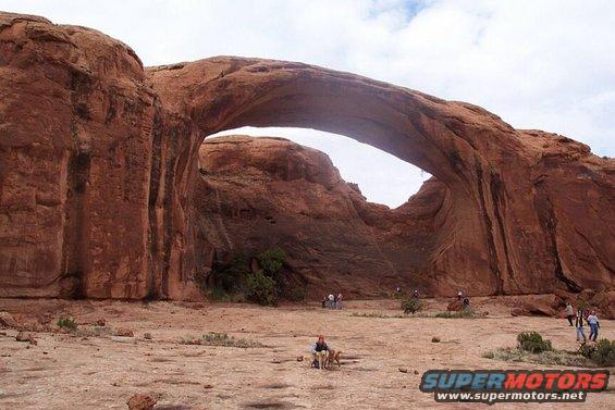 moab-404-004.jpg Moab 4/04 - Pritchett Arch
