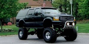 2222.jpg I love the front end setup on this, i think it would look good on a custom street truck