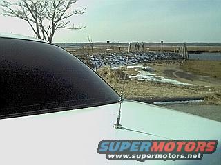 antenna.jpg Rear antenna on trunklid for scanner