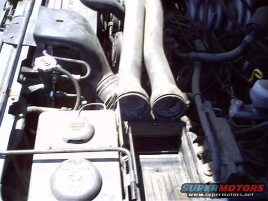 02.jpg Top of airbox out