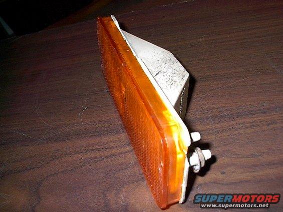 picture-001.jpg Typical 80-86 front signal light housing
