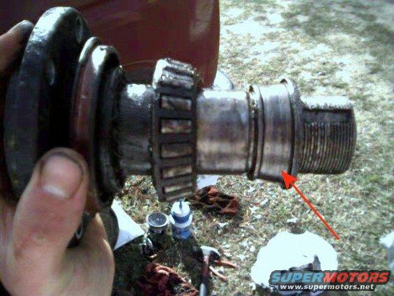oldfrontwheelbearings.jpg 