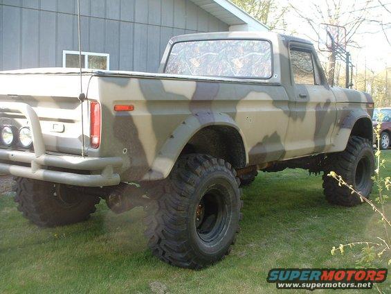 40inch ground hawgs
on eaton 12x16.5 rims