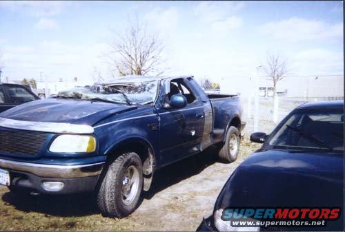 mw1.jpg T.J. Loftgrens wrecked Ford