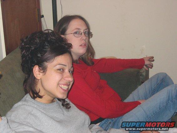 105_0557.jpg Home girls and the fiances coworkers...Kathy and Rachel!  aka
KittyKat and Rayray!!!