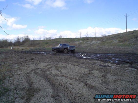 this trucks got the removable hardtop thing goin on... to cold to do that though.