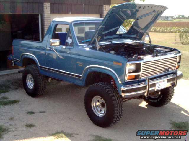 thwbronco20.jpg Shaker and lift kit installed