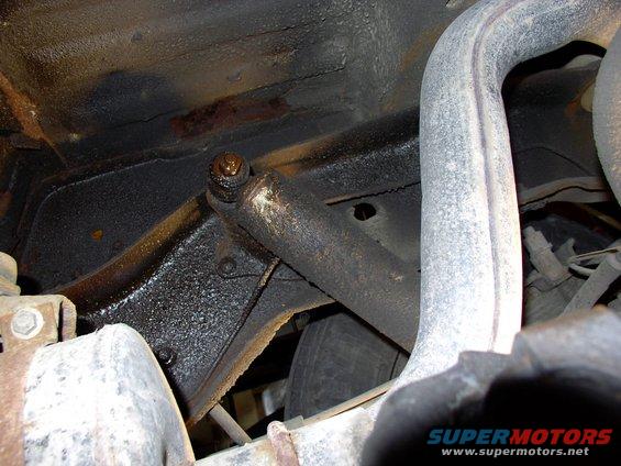 I wire brushed the threads and basted them with penetrating oil a few weeks ahead. Note that beautiful mandrel bent Dynomax 2 1/2" tailpipe rusting away !