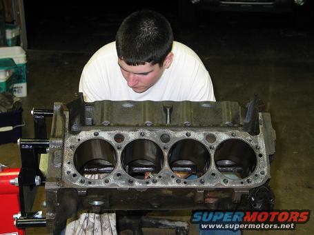 iancleaningcrank.jpg Me cleaning block