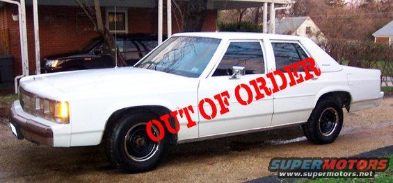 White 1991 Ford Crown Victoria LTD sedan, 3q front view
