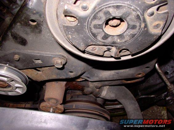 img_0046.jpg There's the leaker ! Already moved the Saginaw over, pulled clutch fan and a belt or two.  Gotta get rid of the AC bracketry.