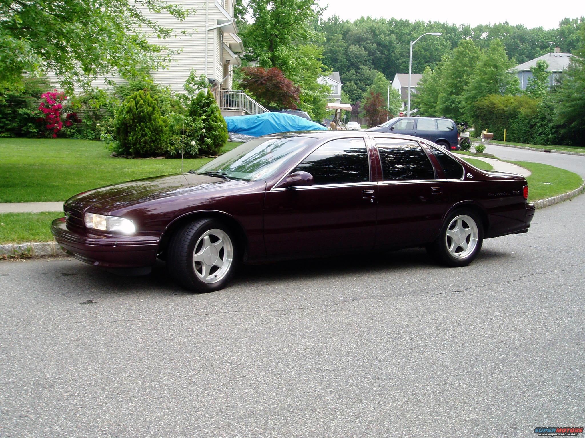 1994 Lincoln Town Car photo