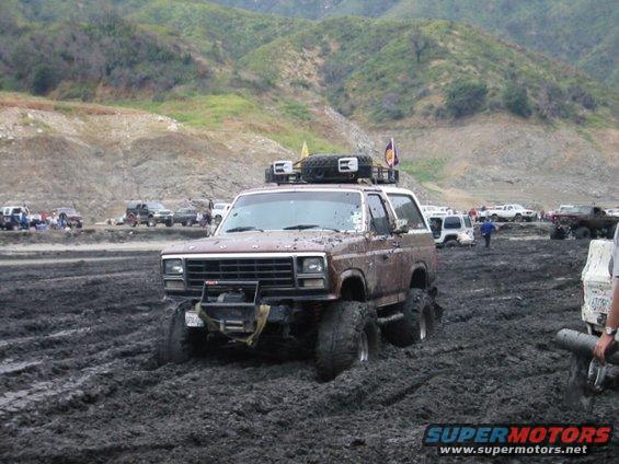 1090954_img.jpg this guy gets stuck like 10 feet behind me