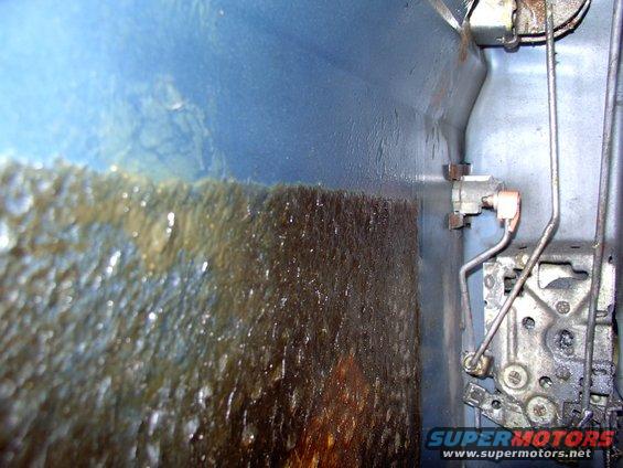 img_0188.jpg Now you can get at everything much more easily.  Use this as a linkage guide, as nothing has been disassembled yet.