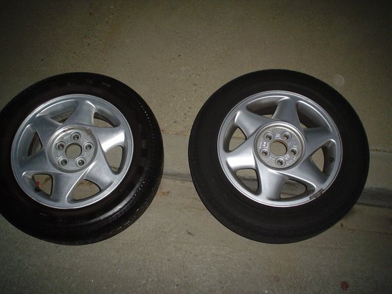 dsc03691.jpg (RR) the one from LH side is now going to return.. to the LH side.