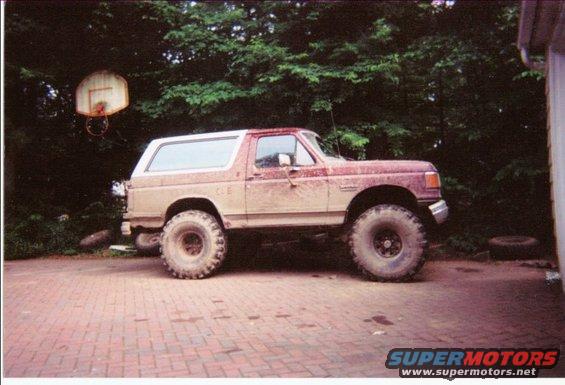 right after lift 40 in tires   fenders not cut and old leaf springs