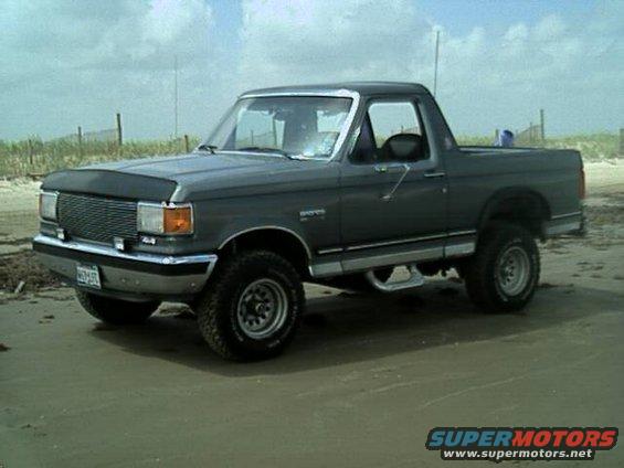 1989 Ford Bronco photo