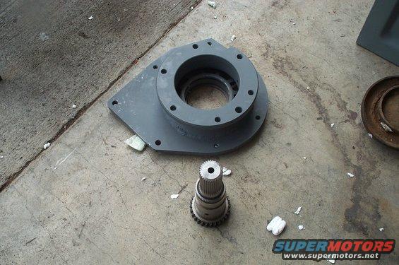 dcp_5184.jpg Adaptor and resplined shaft to mate to the NP-205 case.