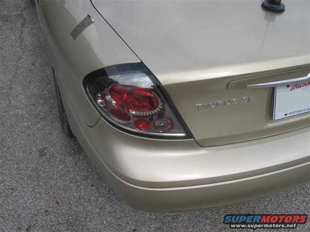 2000 Ford Taurus photo