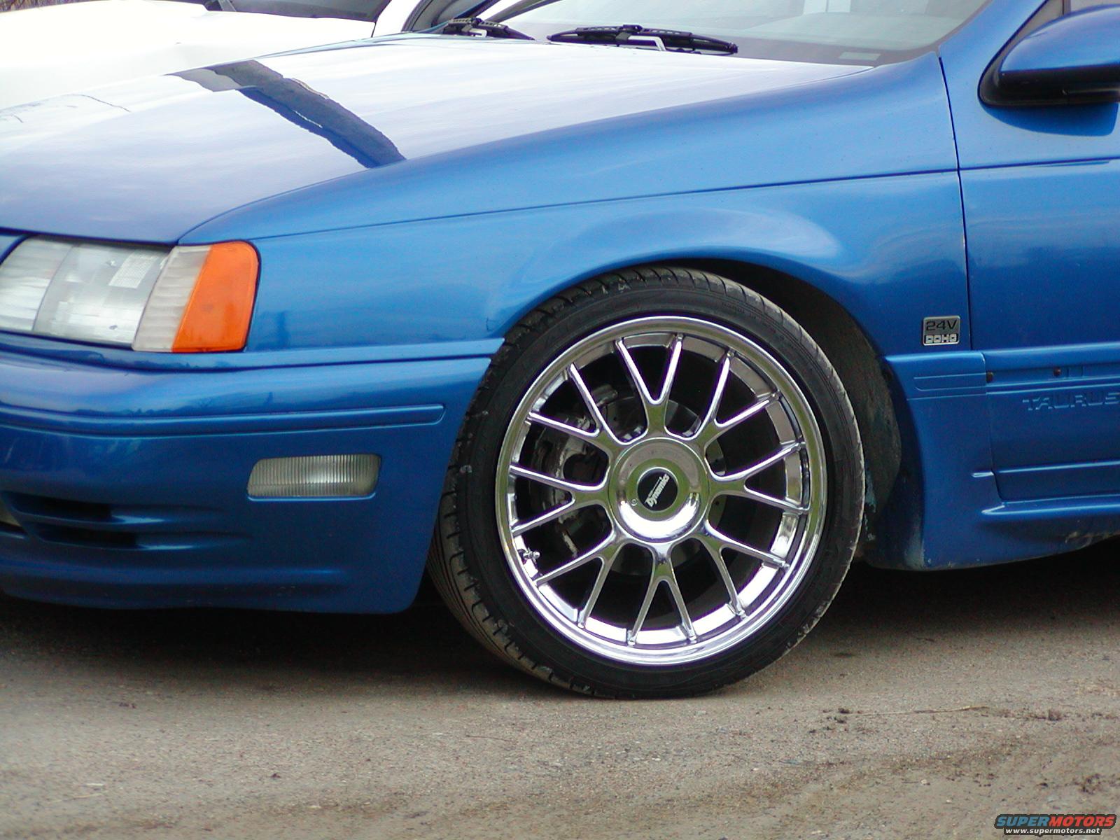 1990 Ford Taurus