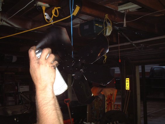 dscf0058.jpg Painting the fan.